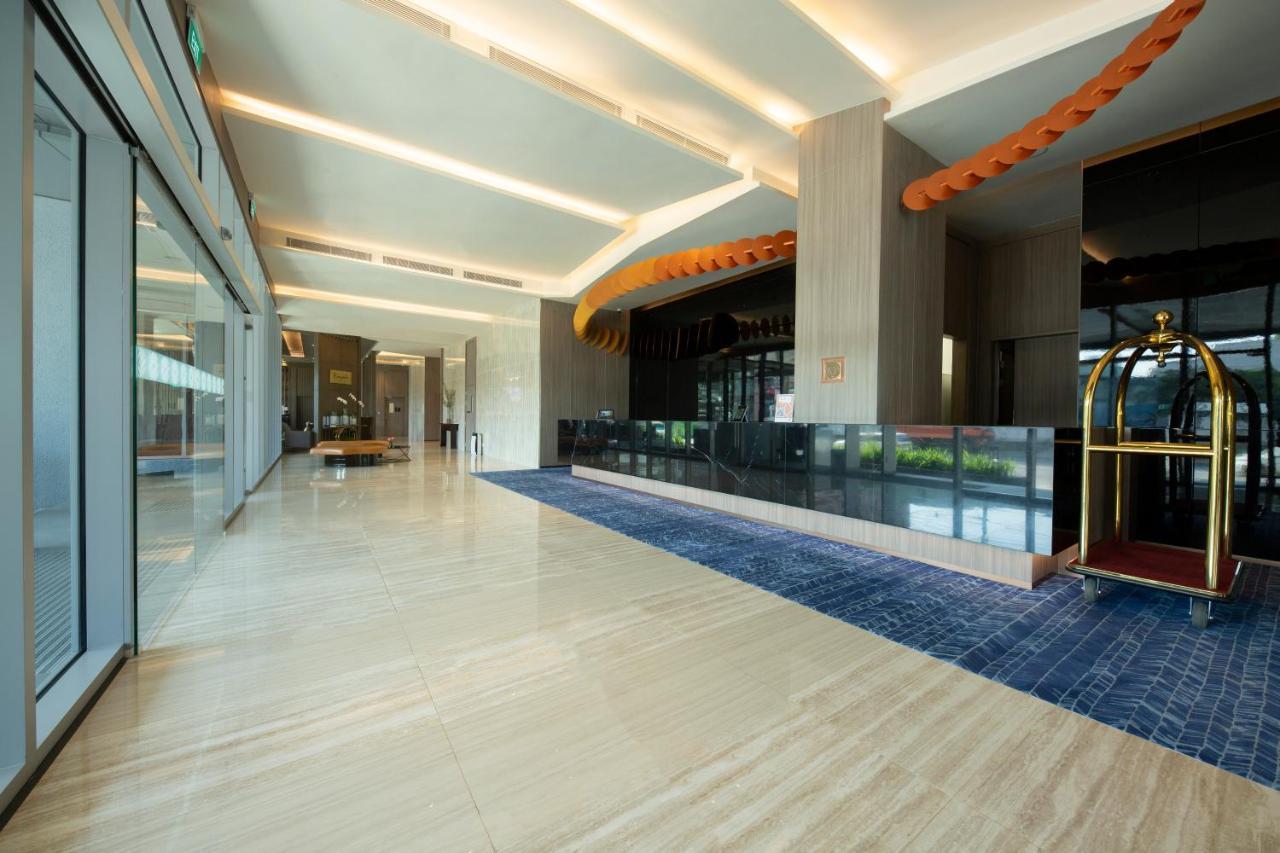 Zealax Hotel & Residence Rangoon Buitenkant foto
