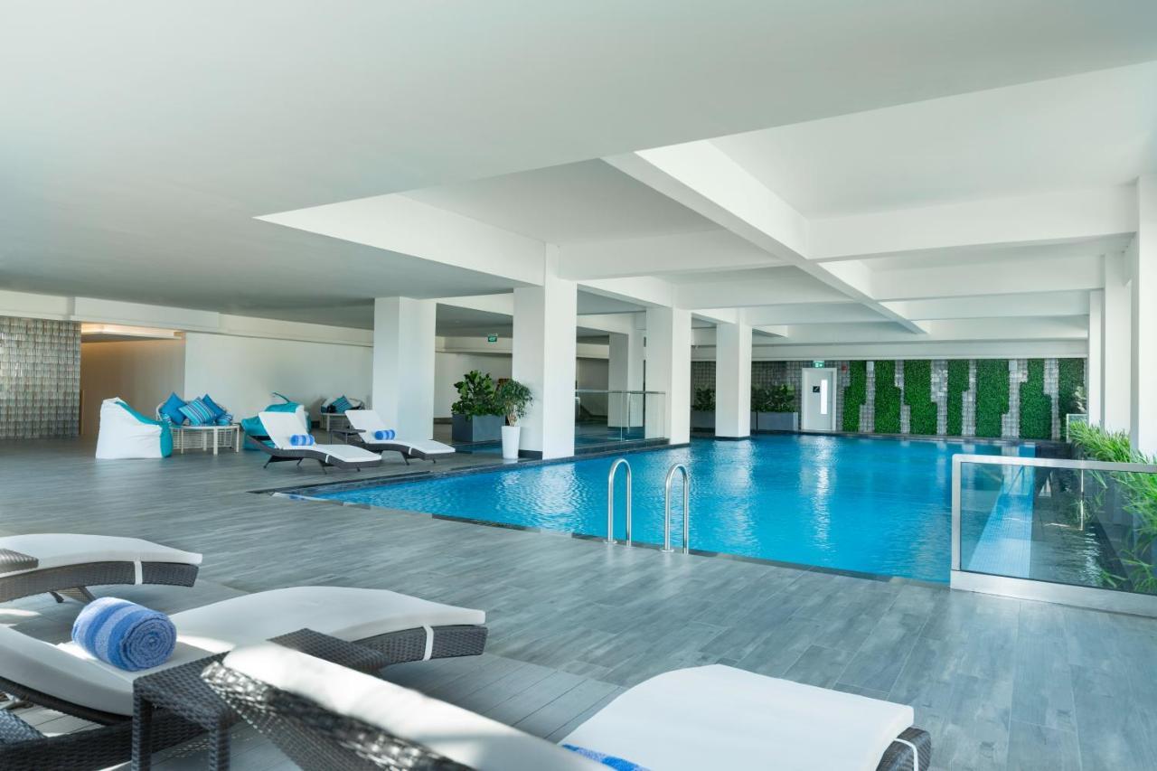 Zealax Hotel & Residence Rangoon Buitenkant foto