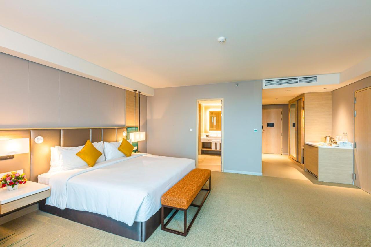 Zealax Hotel & Residence Rangoon Buitenkant foto