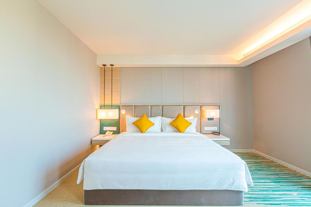 Zealax Hotel & Residence Rangoon Buitenkant foto